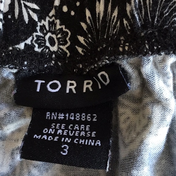 Torrid Top 3 - Picture 3 of 4